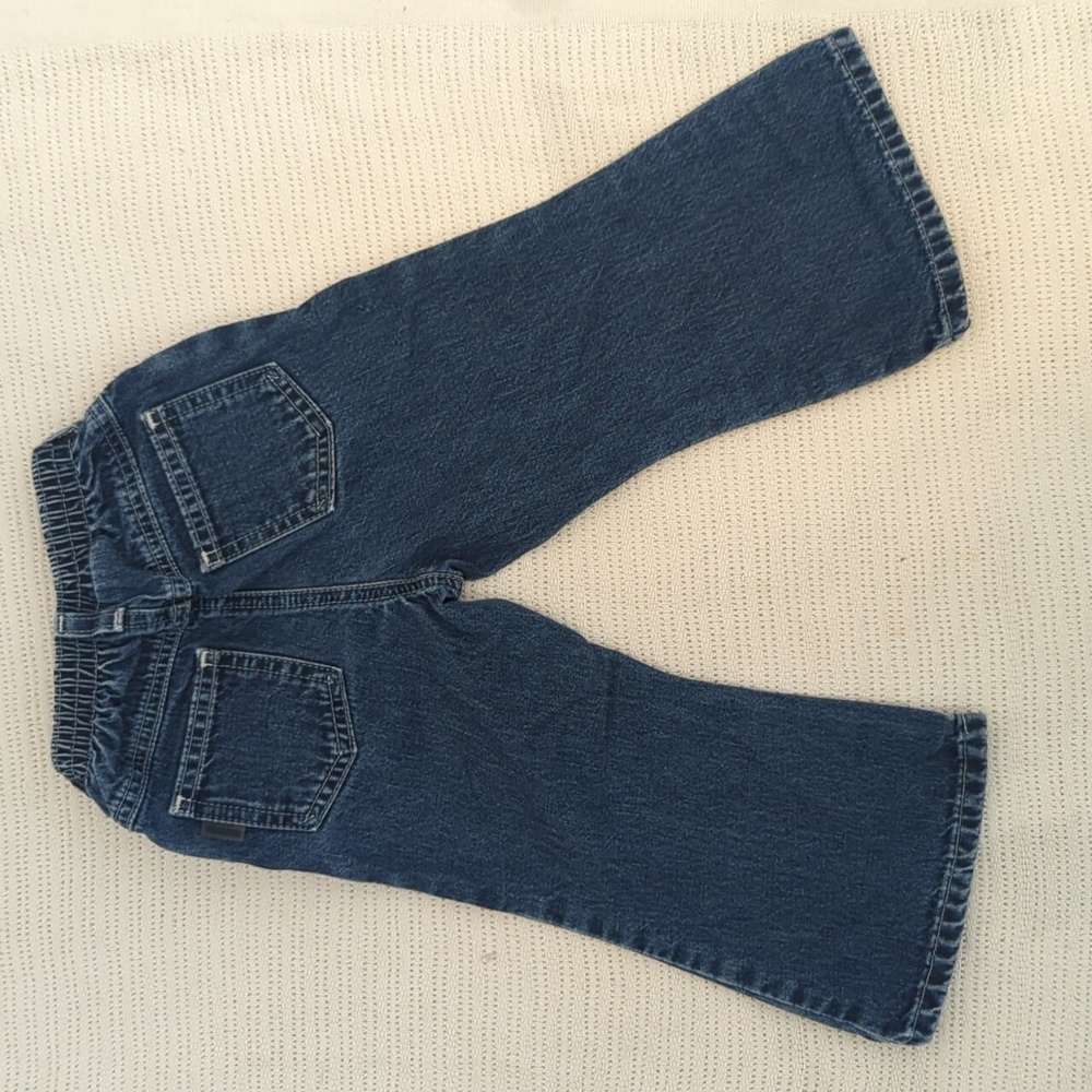 Oshkosh 2 identical long-sleeve tees and pair of jeans, "girls 9 team," Sz 2T - Picture 8 of 9